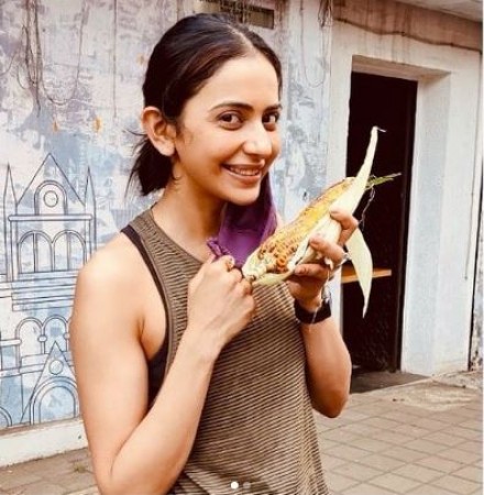 'Bhutta' Revives 'Childhood Memories' to Rakul Preet Singh