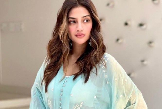 Nusrat Jahan returns home from hospital, See first glimpse
