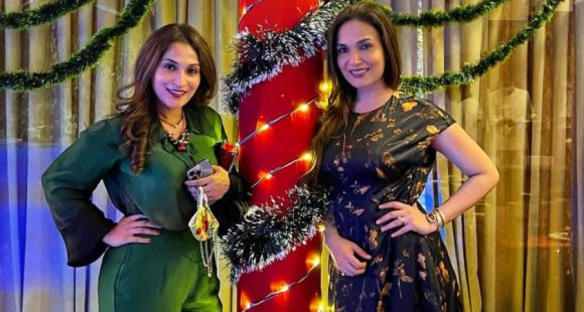 Aishwarya sends Christmas greetings with a cheerful post with sister Soundarya Rajinikanth