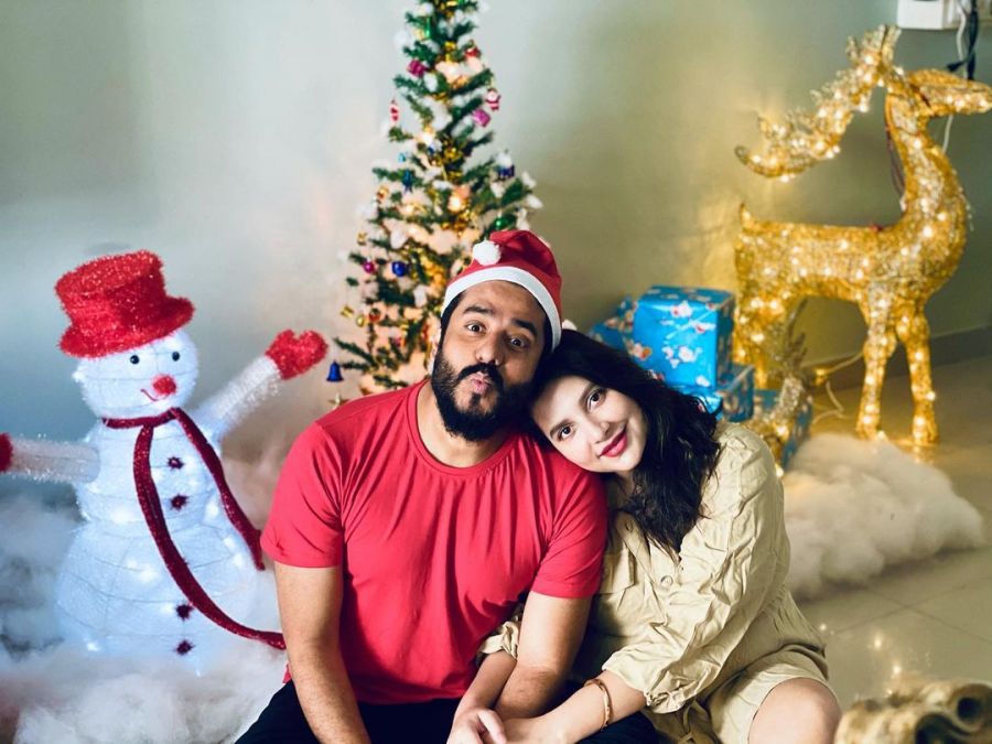 Raj Chakrabarty and Subhashree Ganguly enjoy Christmas lunch with family