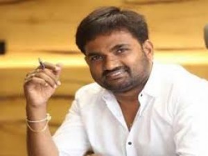 Tollywood superhit director Maruti Desai is coming up with his next project