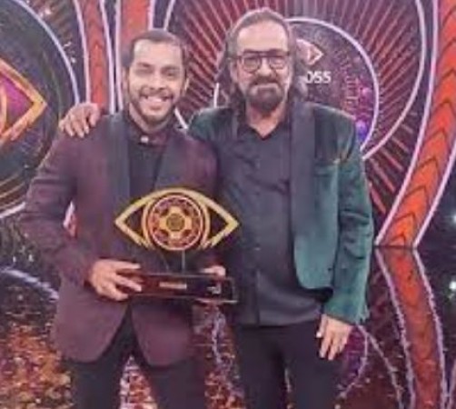 Akshay Kelkar wins Bigg Boss Marathi 4, receives this whopping amount and expensive gifts