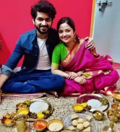 Photos of Aiburo Bhaat ceremony of Mimi Dutta and Om Sahani goes viral