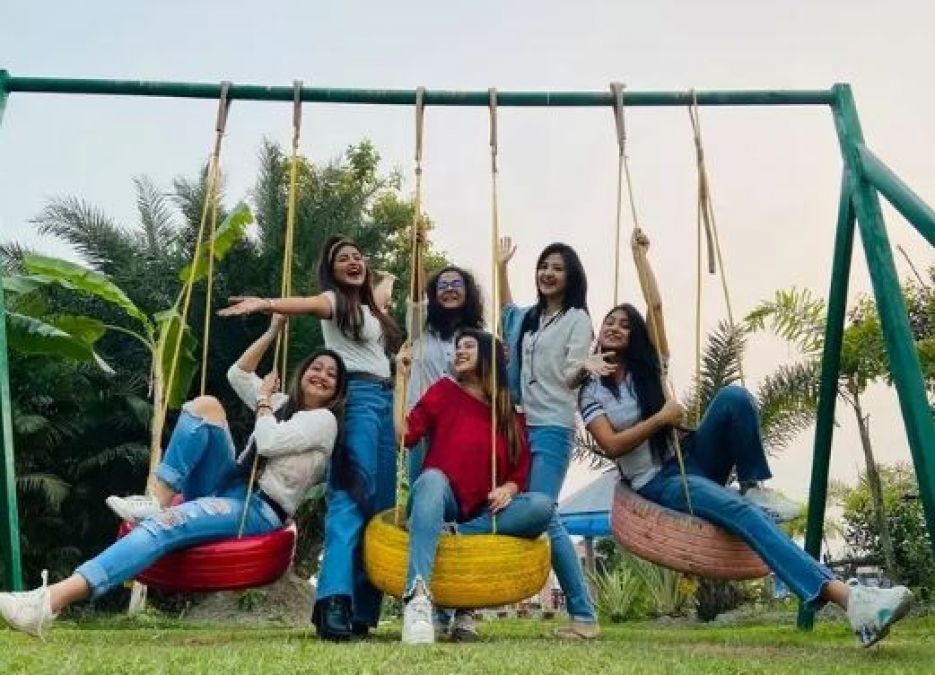 Bride-to-be Sohini Guha Roy enjoys her bachelors' party