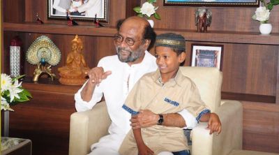 Superstar Rajnikanth invited this young boy at his home and gifted him a gold chain