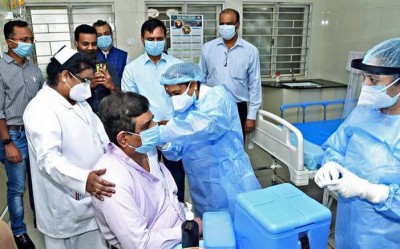 Members of Kannada film industry receive Covid-19 vaccination