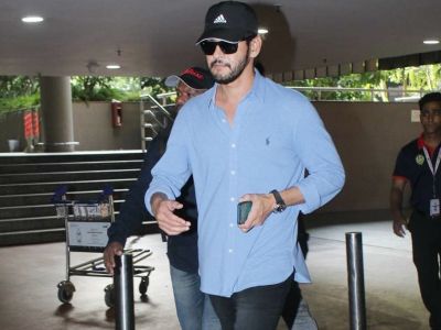 Mahesh Babu spotted in a new look at the airport