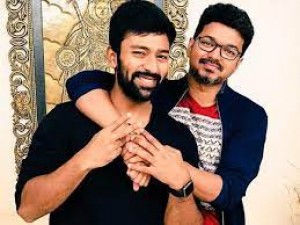Exclusive! When Vijay trolled Shanthanu on the sets of 'Master'