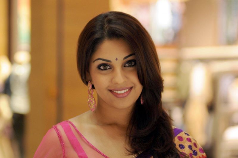 WOW, this Famous Tollywood Actress got Secretly Married?