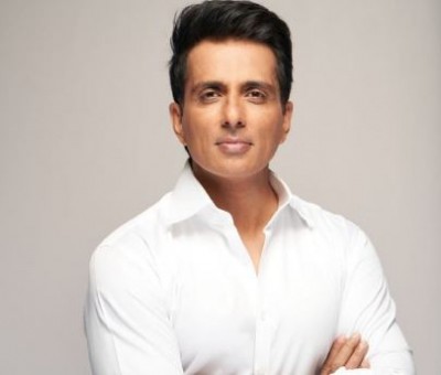 Sonu Sood's special announcement for women on Karwa Chauth