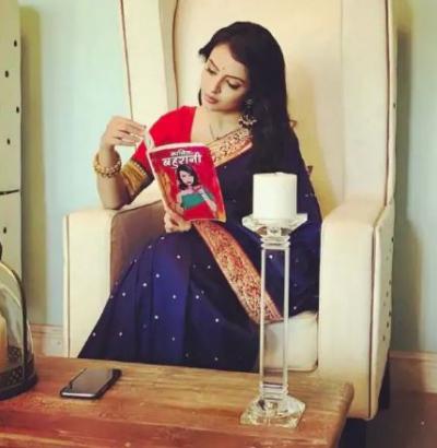 Shrenu Parikh is reading this book to become a devising bahu