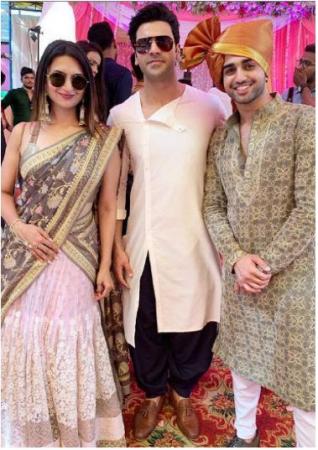 Divyanka Tripathi and her hubby share a series of pics from gala time…check pics inslider