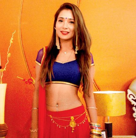 Birthday Special : Sara Khan, first Indian mainstream actress to work in a Pakistani show