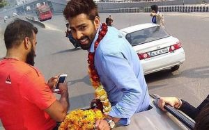Manveer is again encircled with a controversy after winning the BIGG BOSS SEASON 10