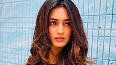 Kasautii Zindagii Kay actress  Erica Fernandes stuns  in a messy hair look,check out the picture here