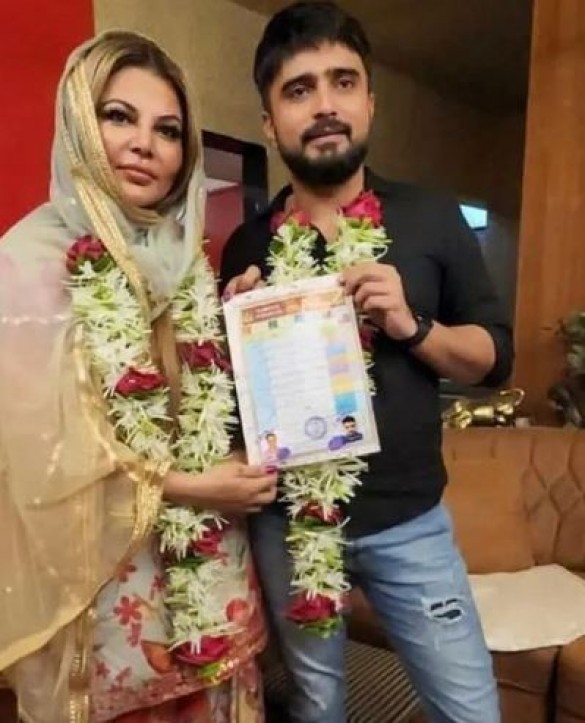 “Threatening me with 'talaq..”, 'Rakhi Sawant says Adil ’s family refused her because she is ‘Hindu’