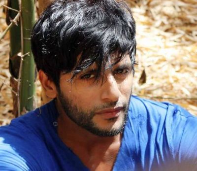 Karanvir Bohra goes blonde, check out the new look of the TV heartthrob
