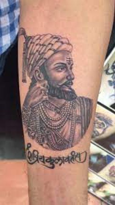 Aastad Kale gets a tattoo of Chhatrapati Shivaji Maharaj on his bicep; See Post