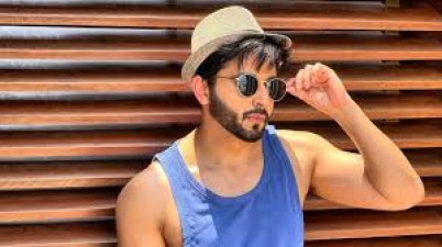 What is Dheeraj Dhoopar's idea of spending a Sunday?