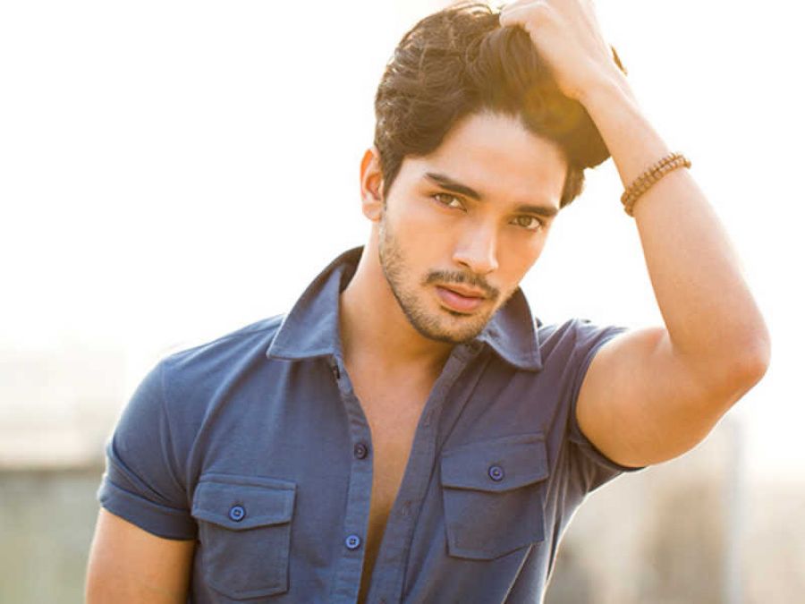Nazar Fame Harsh Rajput does Not treat his co-stars as his friends!