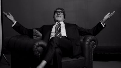 Here's the first picture of Big B as the host of Kaun Banega Crorepati