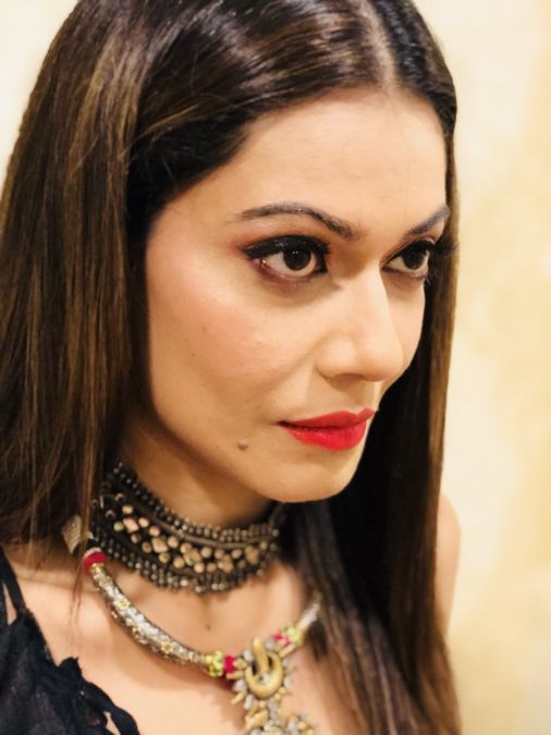 TV Actress Payal Rohtagi apologised for her comments on this actor!