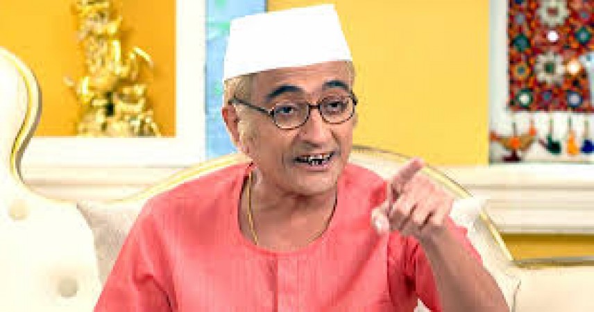 'Tarak Mehta...'s Champaklal is a chain smoker in real life! He gives advice to everyone in the show, but...