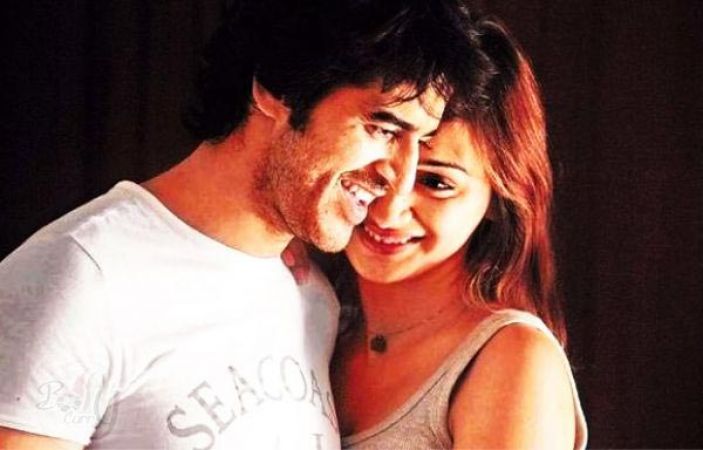 Bigg Boss Contestant Hiten shares sensational picture with wife