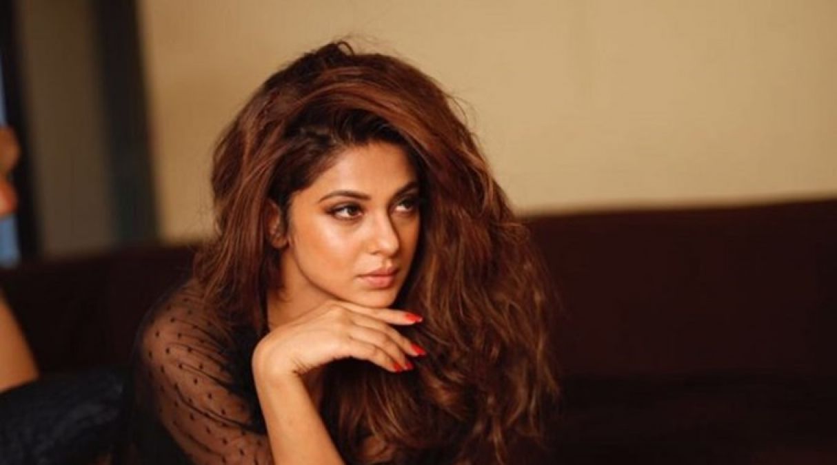 Birthday Special: Beyhadh fame Jennifer Winget could have been an air-hostess