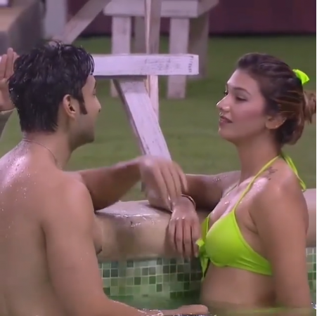 Bigg Boss 12: watch video of Jasleen and Rohit getting cozy and romantic in the pool