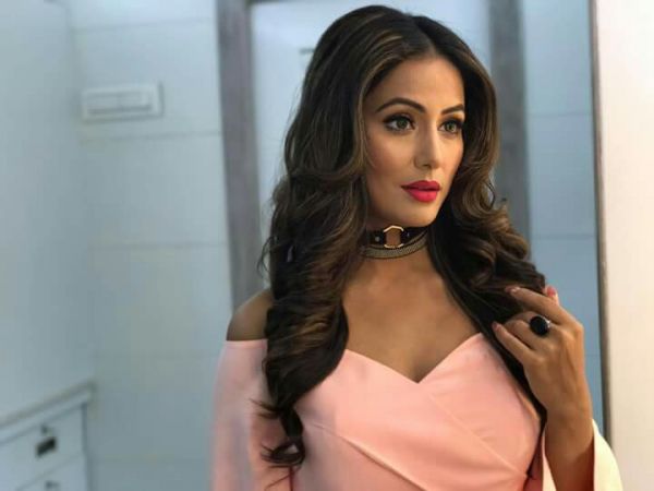Bigg Boss 11 Contestant Hina Khan says how she is smitten by Priyanka Chopra