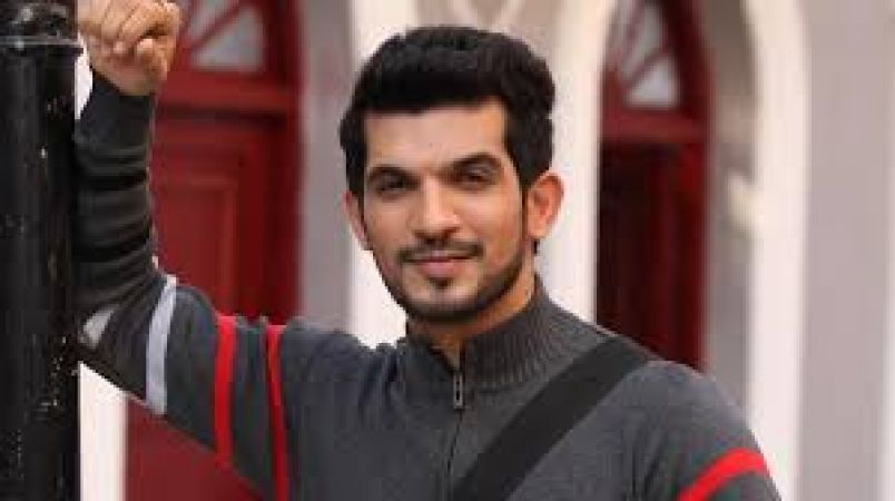 Naagin fame 'Arjun Bijlani' met with an accident while shooting for a scene, this Karwachauth
