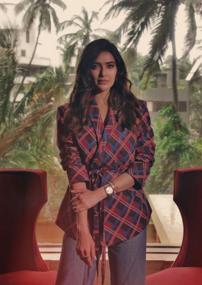 Karishma Tanna looks hot as she donned a checked blazer: Have a look