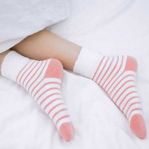 क्या आप मोजे पहनकर सोते हैं ?