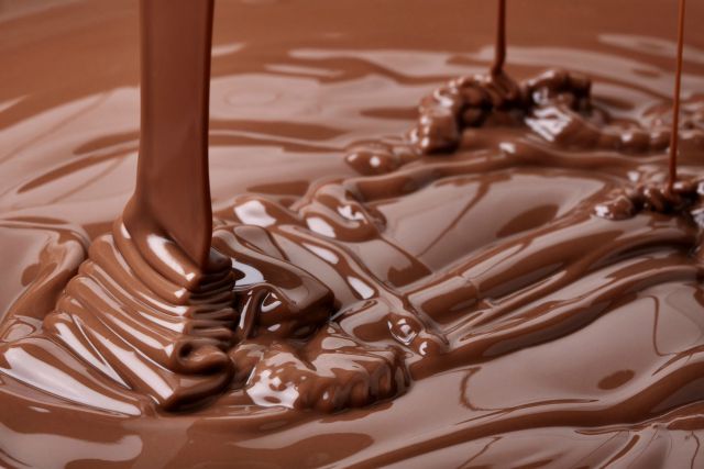 चॉकलेट खाने से पहले लेबल जरूर पढ़े , मिलावट से बचे