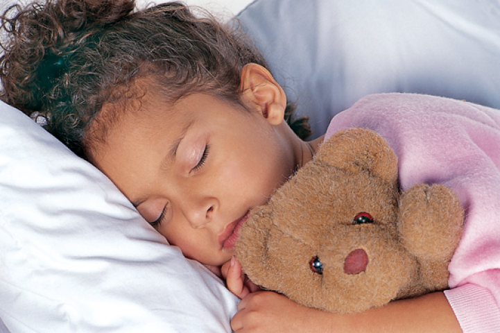 बच्चों के लिए पर्याप्त नींद लेना है जरूरी