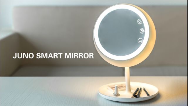 Shocking and awesome video of an amazing mirror