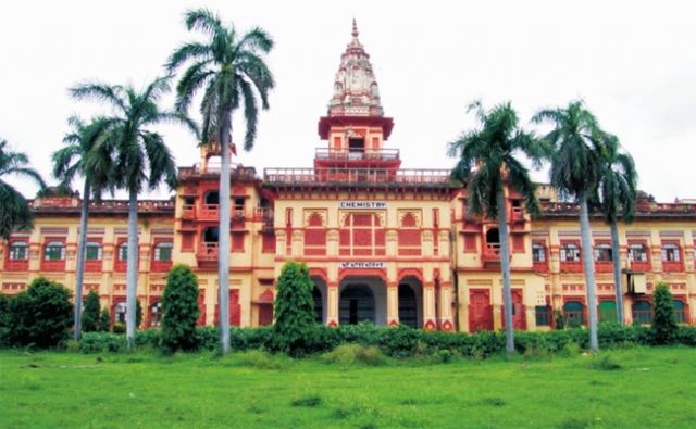 Know the reason why 'BHU girls' are not allowed to 'Study in Night'!!