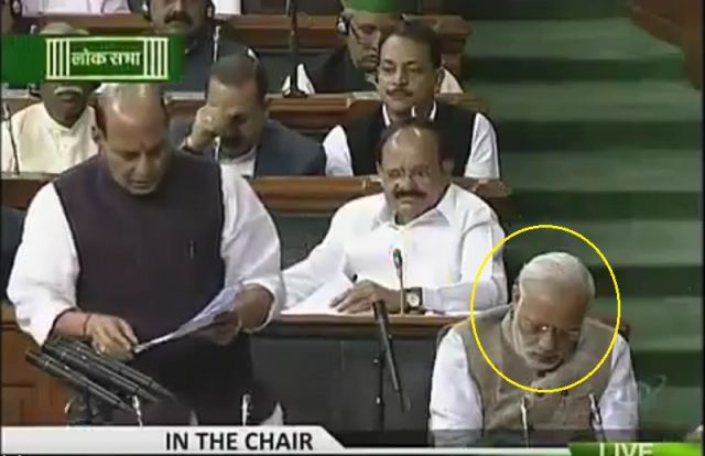 सोशल मीडिया ने ली मोदी की चुटकी, संसद में ले रहे थे झपकी