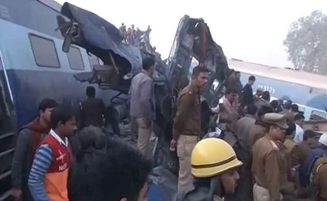 Ajmer Sealdah Express went off track, 2 killed and many injured
