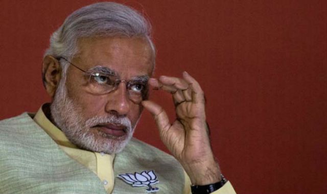 PM Narendra Modi lost 3 Lakh Twitter followers after the announcement of 'Demonetization policy''