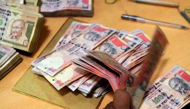 Income Tax notices to people depositing money in large amounts after demonetization