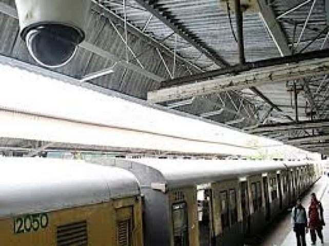 Cleanliness at railway stations will be examined by CCTV