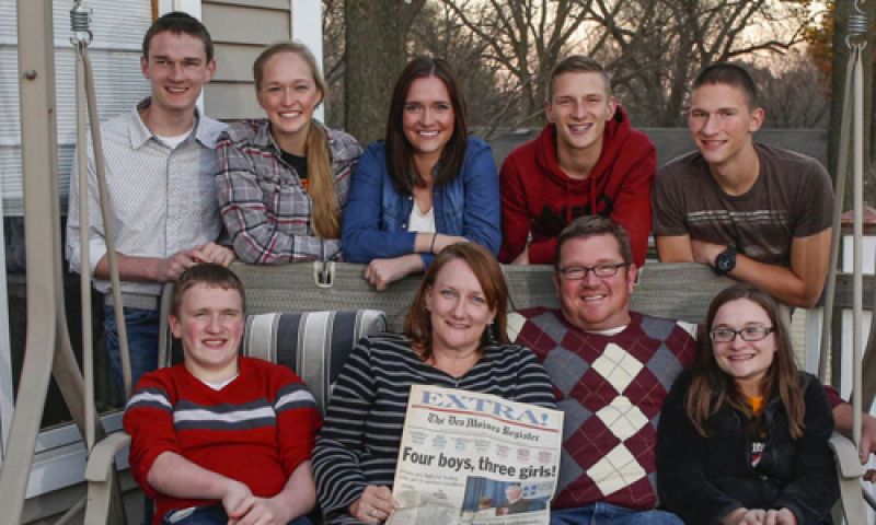 Meet world's first surviving septuplets!