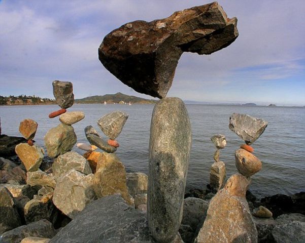 Beautiful 'art work' created by stones!