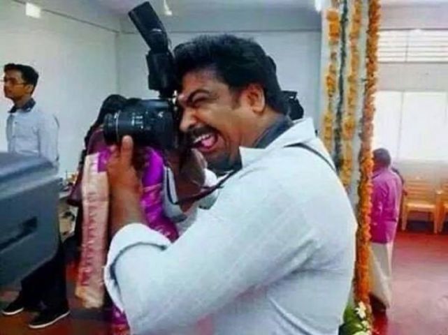 Hilarious pictures captured by Photographer on 'Wedding Celebration'!!