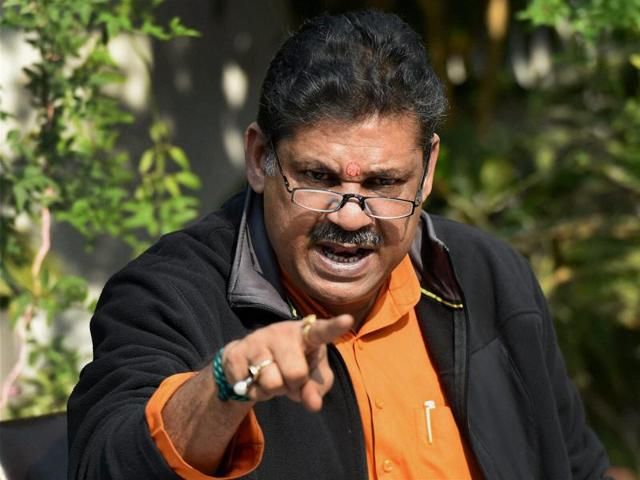 Suspended MP Kirti Azad termed Finance Minister 'inefficient person'