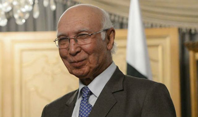 Sartaj Aziz to attend the 'Heart of Asia Conference' in India