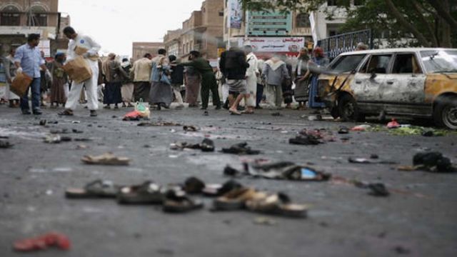 Suicide bomb attack kills 30 soldiers in Aden