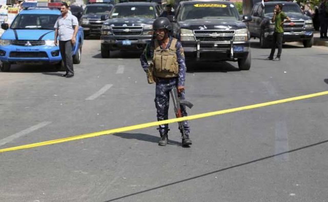 Suicide bomb attack in Baghdad, 17 civilians killed